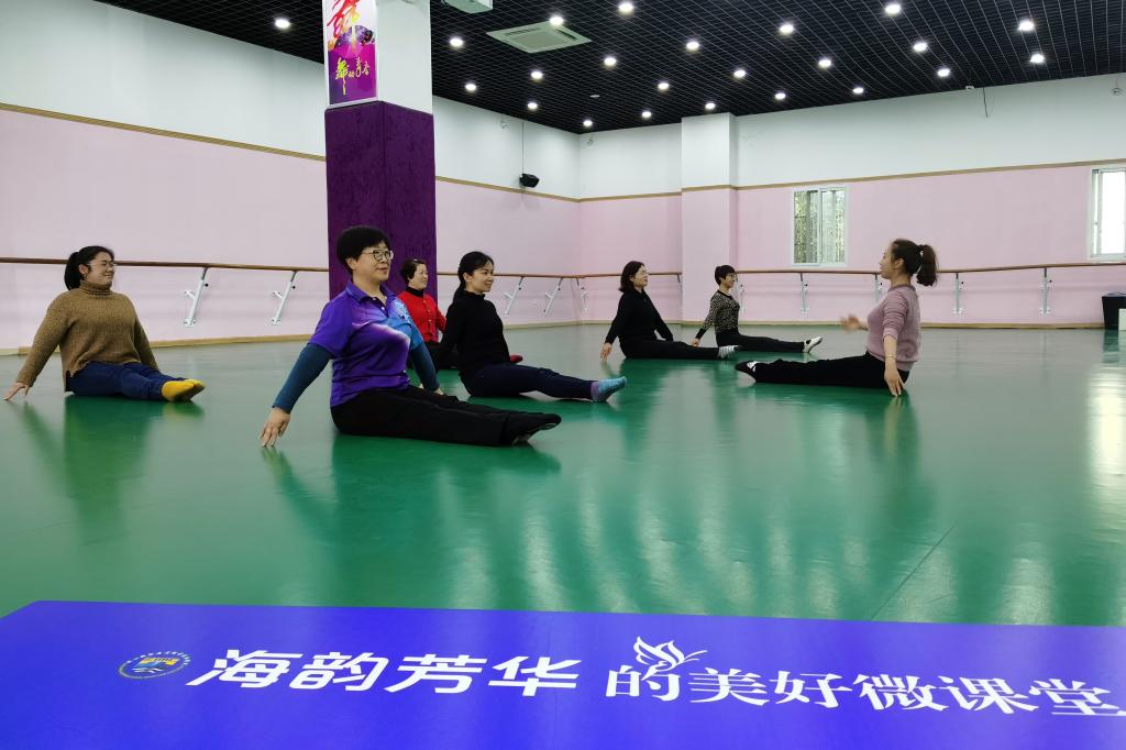 undefined 13D06